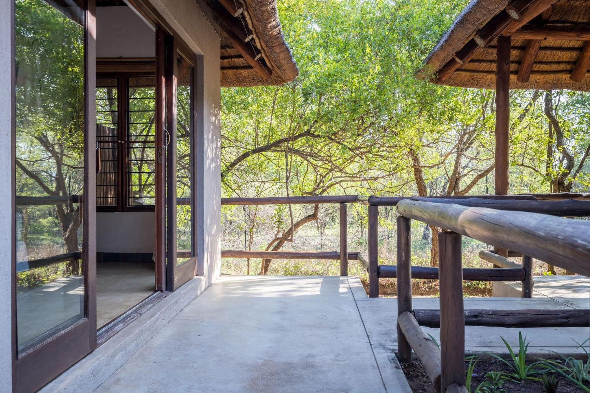 Raptors Lodge โฮดสปรูท ภายนอก รูปภาพ