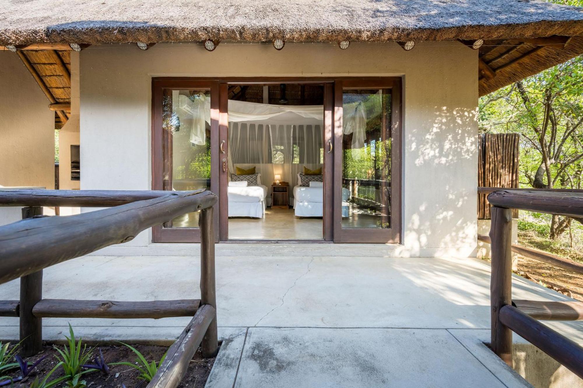 Raptors Lodge โฮดสปรูท ภายนอก รูปภาพ