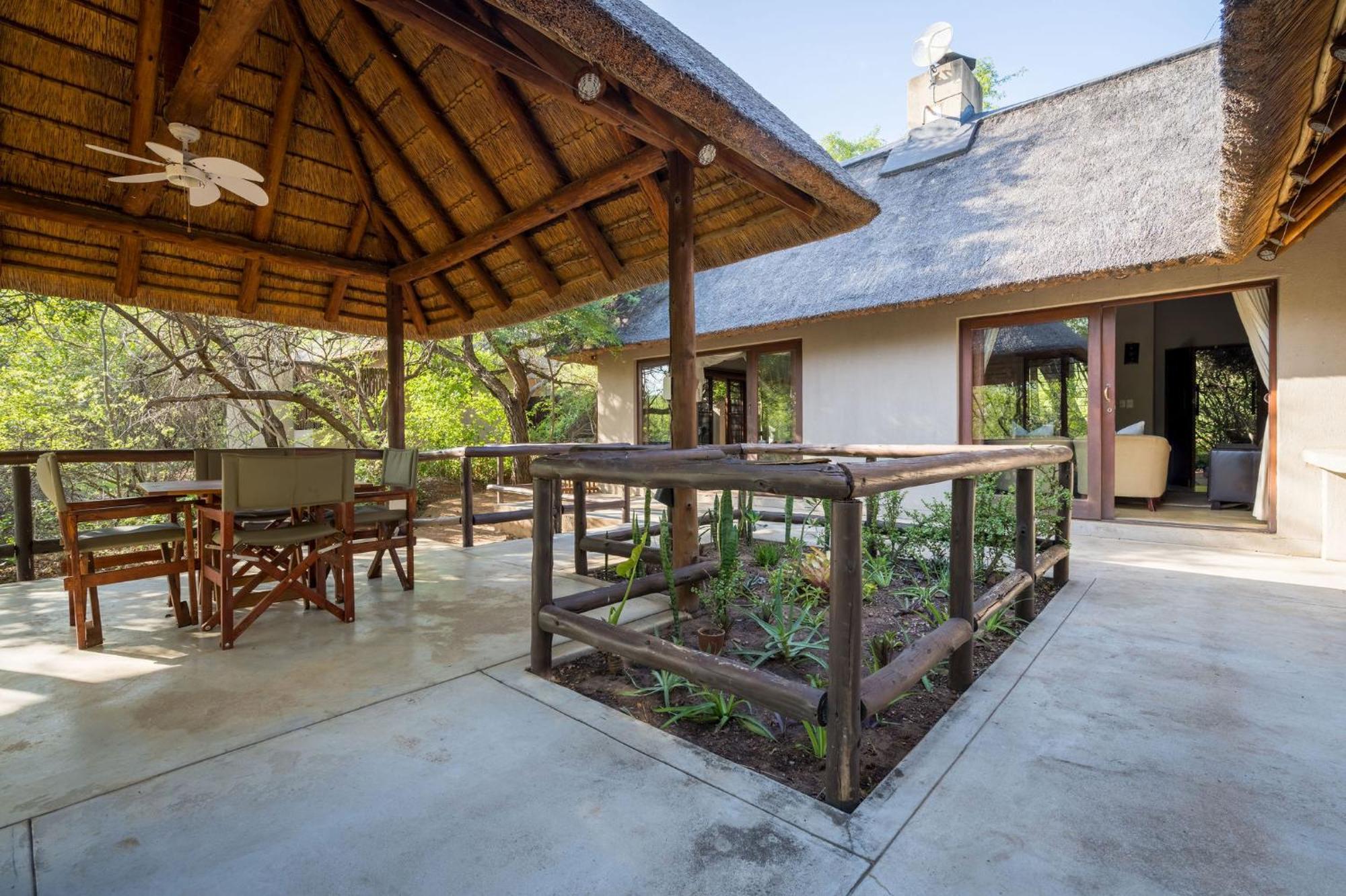 Raptors Lodge โฮดสปรูท ภายนอก รูปภาพ